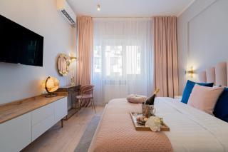 Stunning 2BR with Balcony on Piata Universitatii - Bucharest - 4
