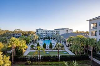 Resort Feel - King Bed - POOL - Hot Tub - Long Stay - Pets - Moffitt - Gated - Gym - Wifi - USF - Elevators - WT2 - Tampa - 8