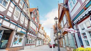 2 Zimmer, Beamer, Disneyplus mitten in der Altstadt - Celle - 6