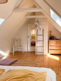Wood Home With Fireplace And Nordic Design - Vejby - 9