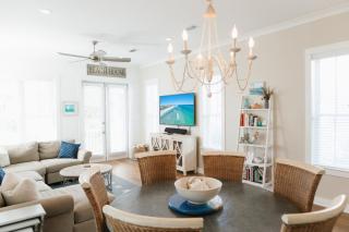 30A Seaclusion by AvantStay Walk to Beach Pool - Santa Rosa Beach - 5