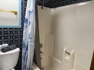 Base Camp: Central but Secluded 4 Bedroom - Ruidoso - 3