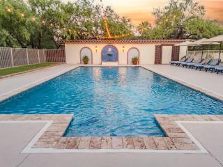 Resort Pool & Pickleball at Hidden Gem, Solana #4 - Tucson - 9