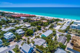 Gulf Breeze Villa B - Holmes Beach - 9