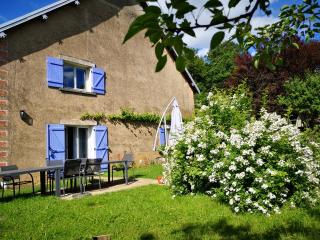 Chambre famille table d'hôte avec jardin à la campagne le nid qui danse vers Vesoul de 1 à 5 personnes - - 1