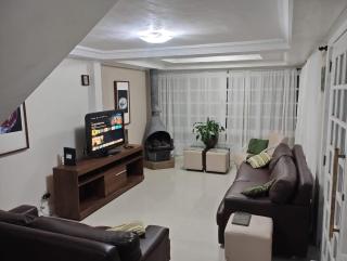 Norte da ilha, 5 min de carro até a praia - 0