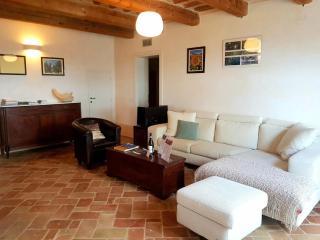 Loft in a beautiful villa with swimming pool - Monsano - 2