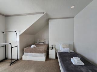 Munguia Summit Camp Modern Home Unit A - Big Bear Lake - 9