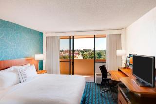Fairfield Inn & Suites by Marriott Charlotte Uptown - Charlotte - 1