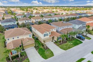 Disney Themed Home with PRIVATE HEATED POOL and Community Water Park - Davenport - 5