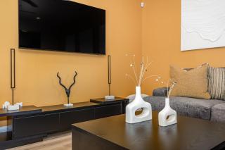 Stylish Getaway near City Center and Amphitheater - Raleigh - 7