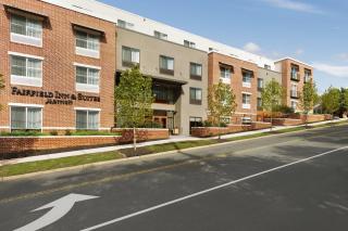 Fairfield Inn & Suites by Marriott Charlottesville Downtown/University Area - Charlottesville - 9