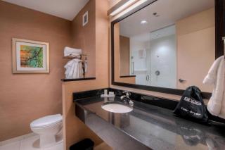Fairfield Inn & Suites by Marriott Charlotte Airport - Charlotte - 2