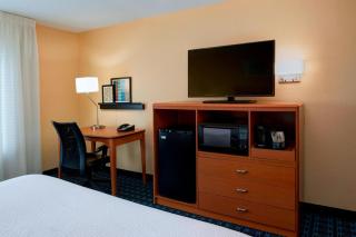 Fairfield Inn by Marriott Richmond - New Paris - 4