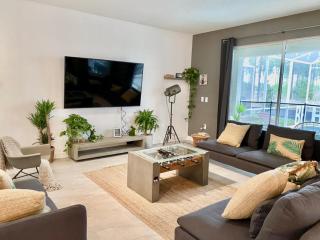 Luxury 6 Bedroom 5 bath poolHome 214 - Orlando - 7