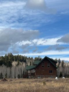 Duck Creek Cabin Pool Table and Close to National Parks - 1