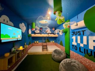 Luxury 6 Bedroom 5 bath pool Home 215 - 9