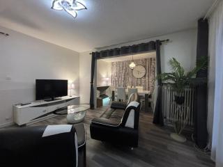 Appartement cosy au cœur de Moulins avec balcon et wifi - FR-1-489-555 - Moulins - 1