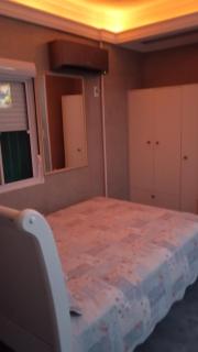 KITNET no coração de Balneário Camboriú - 04 pessoas - camelódromo - av central - igreja - 03 quadras mar - Ar-condicionado - BTV canais livres - HBO - Filmes - Séries- Garagem rotativa no prédio - Wi-Fi free 250 Mega - Point de bares e restaurantes - 1