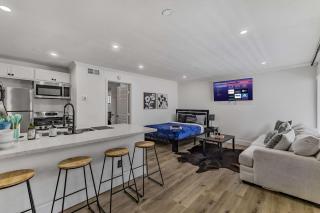 1BD Stylish Retreat Living Prime Location Comfy Beds - Houston - 0