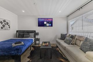 1BD Stylish Retreat Living Prime Location Comfy Beds - Houston - 8