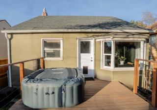 4BD Sugarhouse Gem with Private Hot Tub Escape near Downtown SLC - Salt Lake City - 7