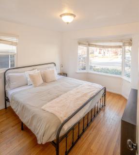 4BD Sugarhouse Gem with Private Hot Tub Escape near Downtown SLC - 2