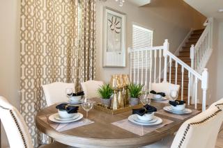 Modern 5BR TwnHome w Private Pool Near Disney 358 - Kissimmee - 6