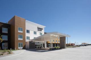 Fairfield Inn & Suites by Marriott Burlington - 8