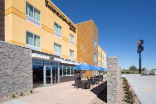 Fairfield Inn & Suites by Marriott Burlington - Burlington - 4