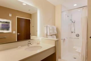 Fairfield Inn & Suites by Marriott Decatur at Decatur Conference Center - 1