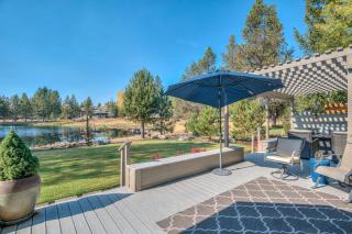 Private stunning Lake View, A/C, Hot Tub - Sunriver - 7