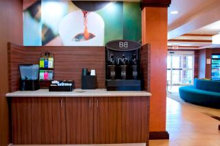Fairfield Inn & Suites Ames - 4