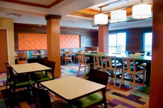 Fairfield Inn & Suites Ames - 3