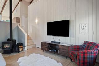 Pine Knoll - Bend - 6