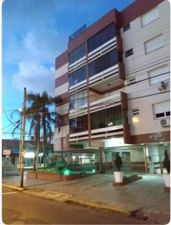 Aconchegante apartamento 2 dormitórios no centro com vaga - Capão da Canoa - 0