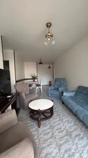 Aconchegante apartamento 2 dormitórios no centro com vaga - Capão da Canoa - 9