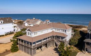6120 Yankee Clipper Oceanfront Pool Hot Tub - Nags Head - 3