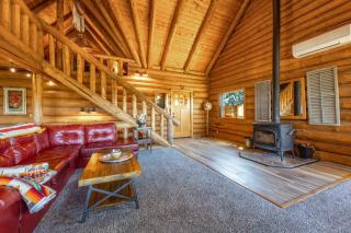 Rowland Log Cabin - Lyle - 2