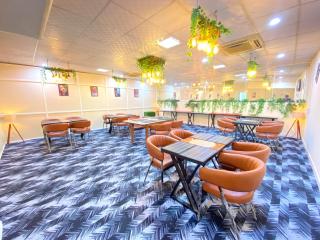 Oyster Pearl Hotels & Banquets- Sector 39 Gurgaon Near Medanta Medicity - 5