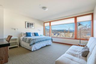 ALOFT - Hood River - 1