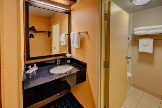 Fairfield Inn and Suites by Marriott Orlando Near Universal Orlando - Orlando - 2