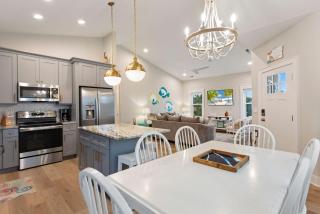 5046 Pelican Palm 2 Min Drive to Beach - Kill Devil Hills - 2
