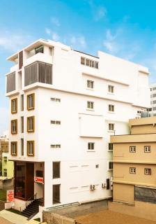 Hotel Sterling Plaza- Bangalore International Airport - Bangalore - 4