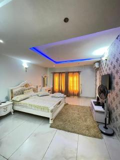 3 Bedroom Terrace Duplex Apartment For Shortlet Serviced Apartment - Lekki - 9