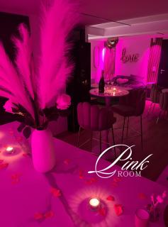 Pink Room by Loveroomeo - Pontarlier - 2