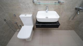 Sea View Fully Furnished Luxury Apartment - Dehiwala - 5