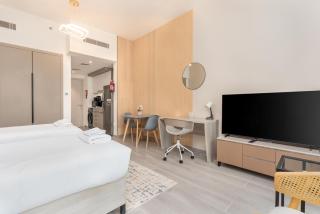 Vacay Lettings - Spacious Studio Apartment - Production City - Dubai - 4