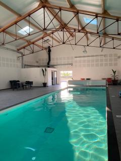 L'Atelier Dollonnais Gîte spacieux en Sarthe avec studios, piscine chauffée et home cinéma - Dollon - 7