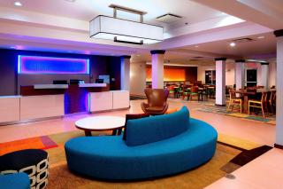 Fairfield Inn & Suites by Marriott Newark Liberty International Airport - Newark - 8